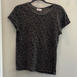 Gently used women’s Goldie printed top